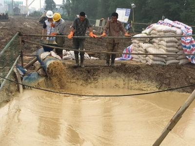鉆井泥漿膨潤(rùn)土 鉆井泥漿膨潤(rùn)土